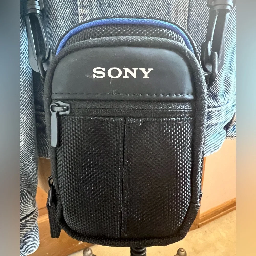 EUC Sony crossbody camera bag black